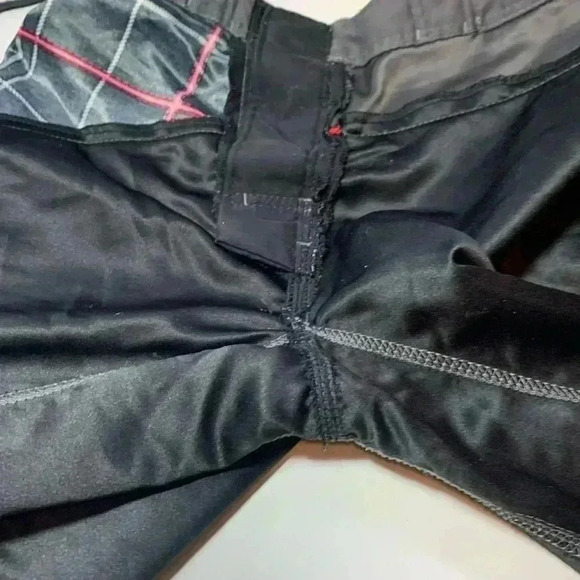 Rip Zone Rare  90’s Board Shorts, Adjustable Waist, Embroidered - Picture 14 of 14